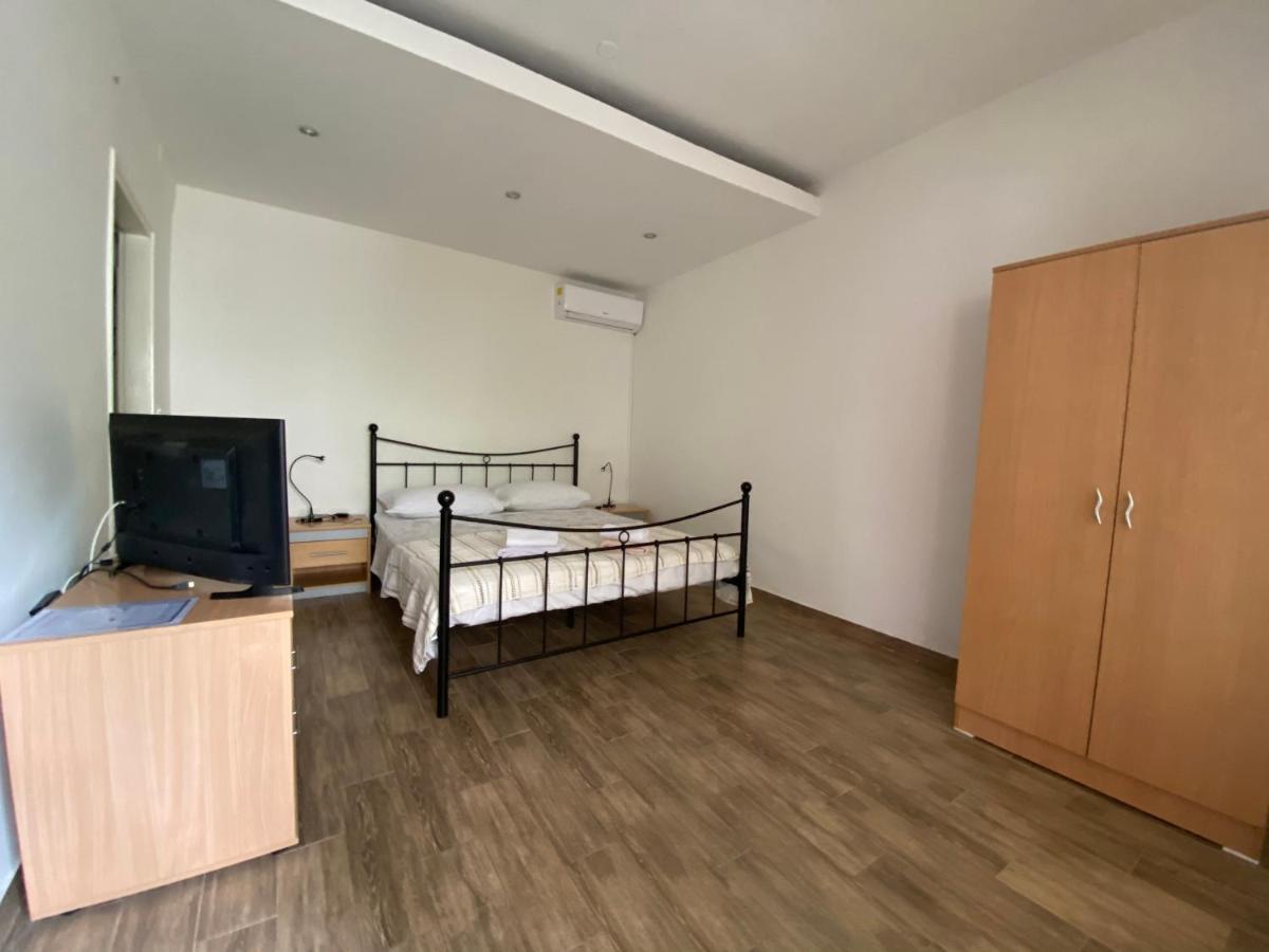 Apartments Tajana Novigrad Istria Exteriör bild