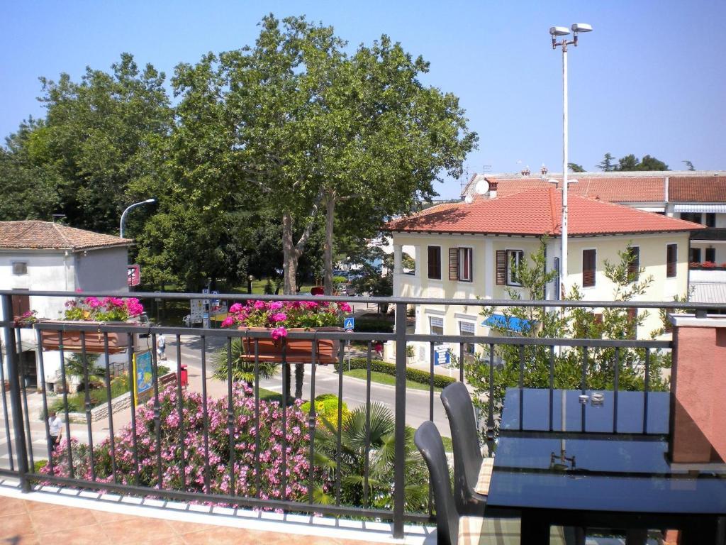 Apartments Tajana Novigrad Istria Rum bild